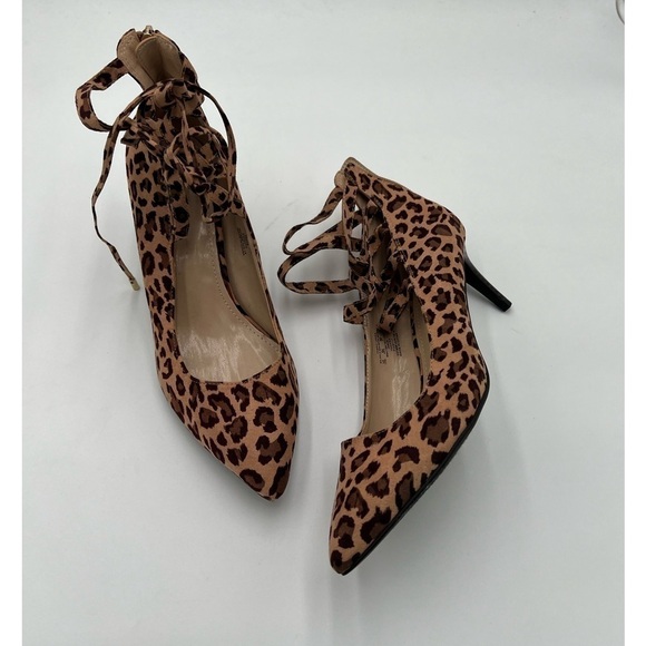 JustFab Women's Leopard Print Heels SIze 10M - Picture 2 of 8